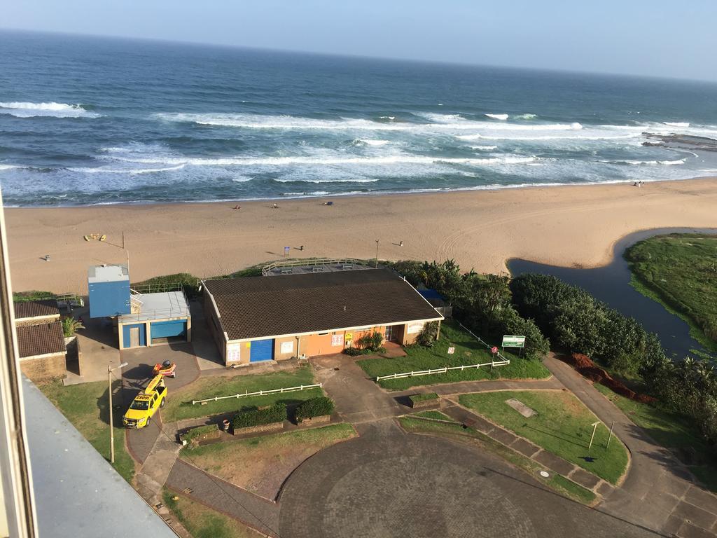 Shangri-La Beach Front Holiday Apartments Amanzimtoti Eksteriør bilde