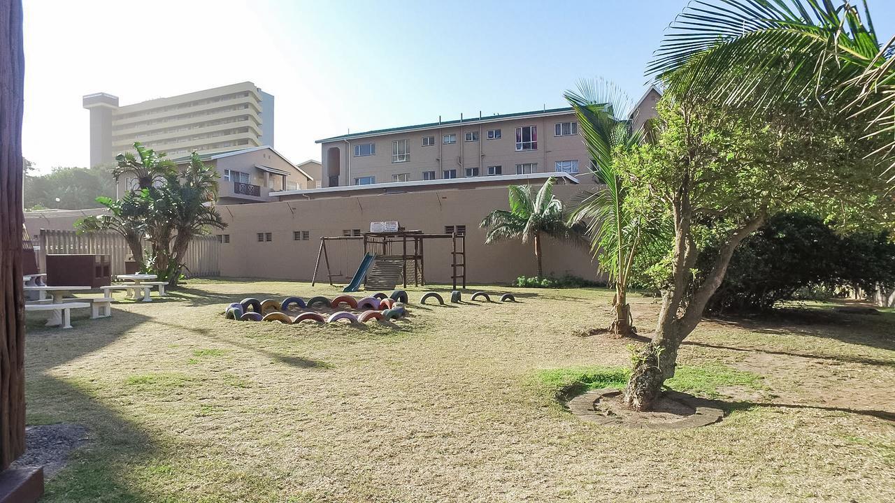 South Coast Beachfront Holiday Apartments Amanzimtoti Eksteriør bilde
